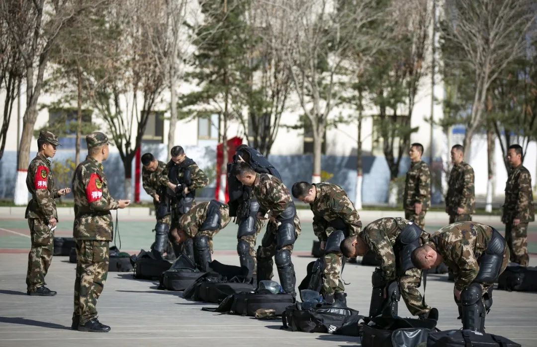 侯<a href=http://www.cngansu.cn/news/ target=_blank class=infotextkey></a>ܶӾȪ֧ӣĮů ʱ