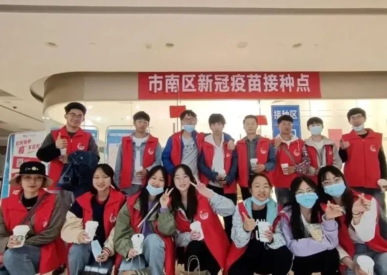 大学生走进社区“有事干、干得了、干的好”