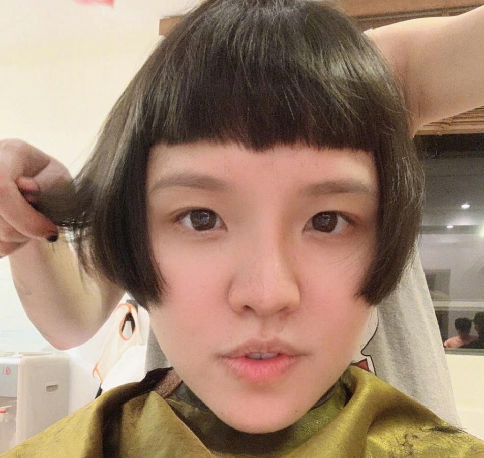 “一笑成名”谢依霖：凭借搞怪火遍两岸三地，一度成为小s接班人