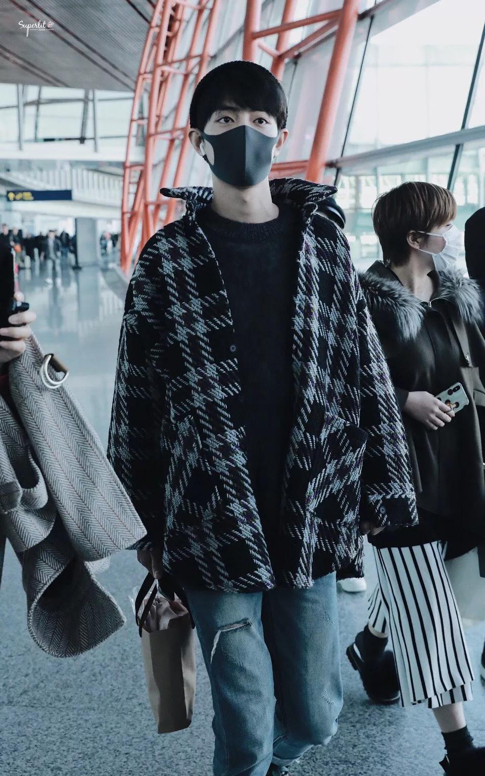 考古肖战:2018年9月—12月机场时间线汇总,今天请叫我收图狂魔