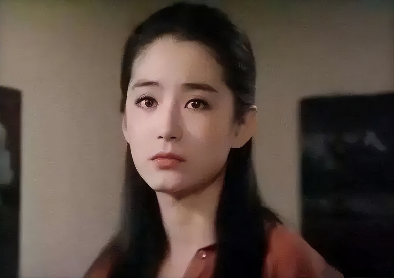 明明是美女，但为演戏都豁出去了！这10个女星的造型，个个辣眼睛