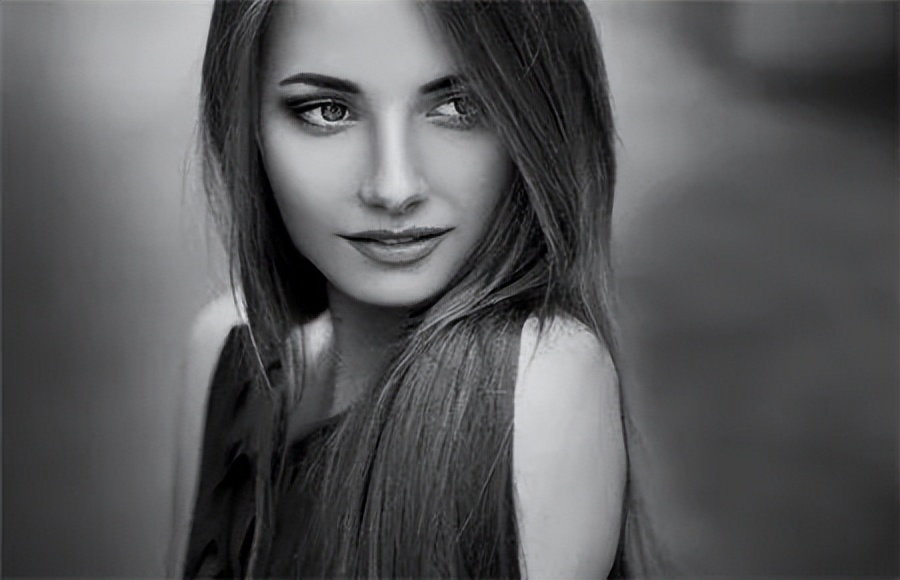 「人像摄影」乌克兰摄影师拍得优雅美女作品欣赏