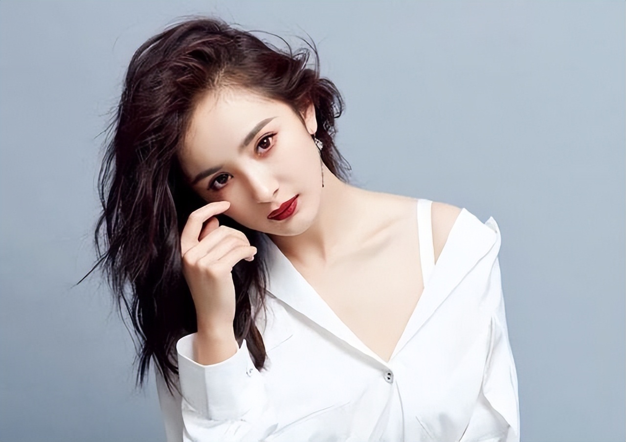 同样饰演职场女精英，把陈数、姚晨和杨颖放在一起，差距就出来了