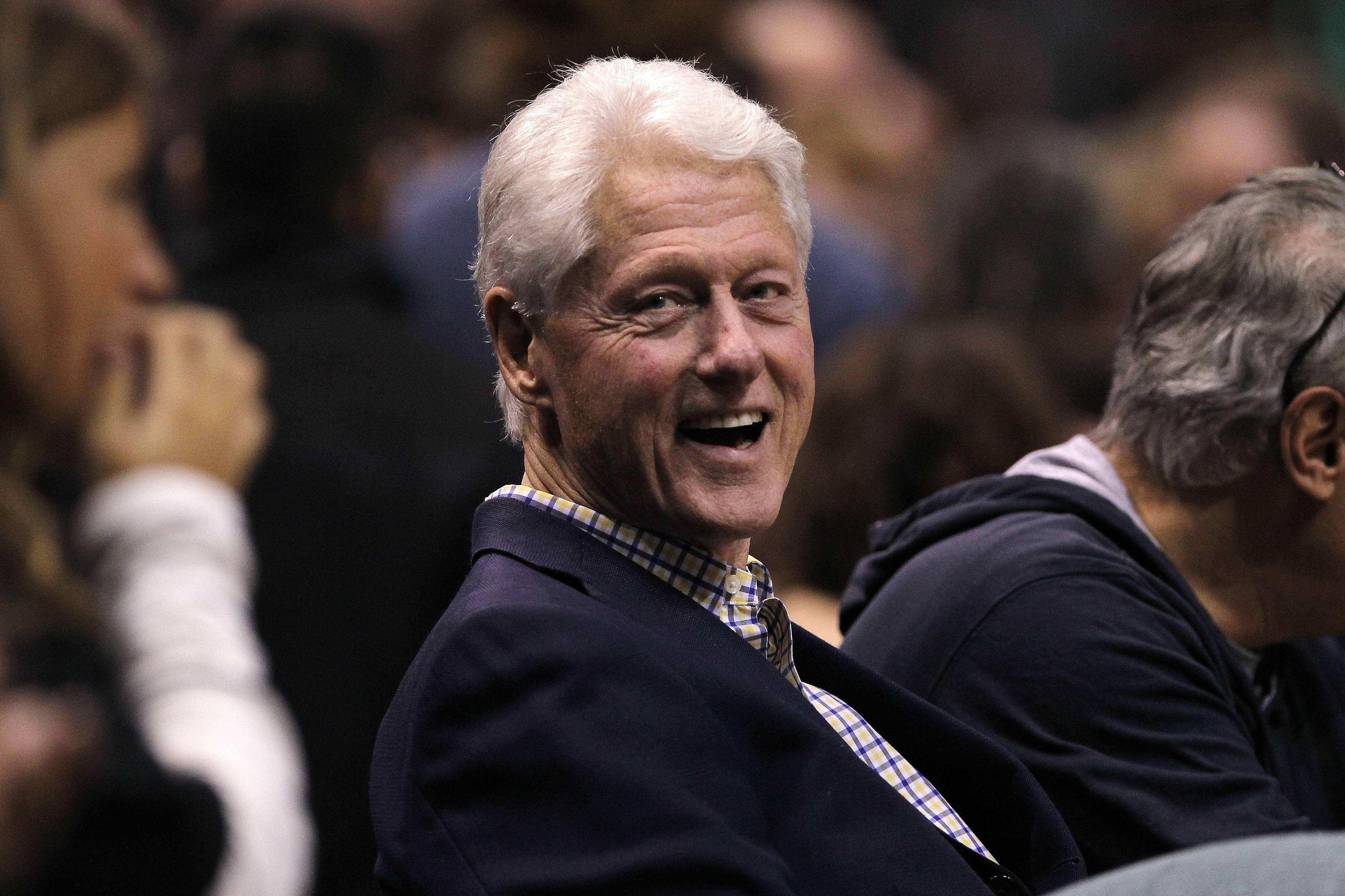 老美负责吹牛，中国负责实现，打不垮的中国光伏，终将改变世界