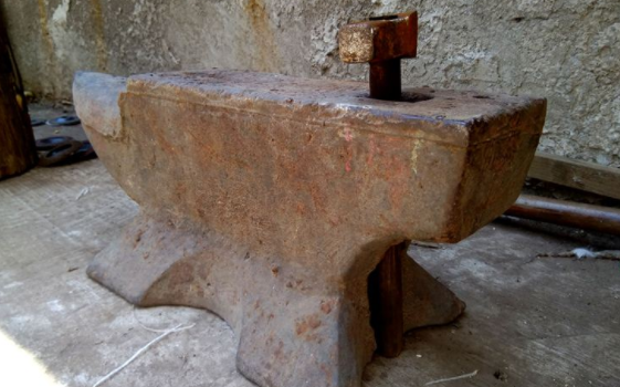 砧怎么读？砧的读音和意思