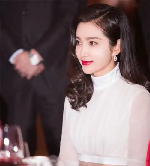 年过40还未嫁的10位女星：多人情史丰富，最小43岁最大者已达58岁