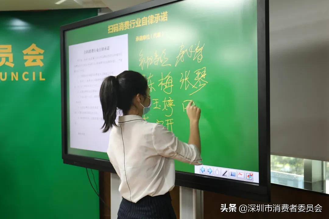 这个百人律师团，有点厉害惹人爱