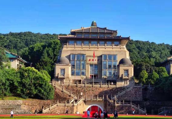 2022湖北高校排名出炉，华中大与榜首失之交臂，武汉理工出人预料