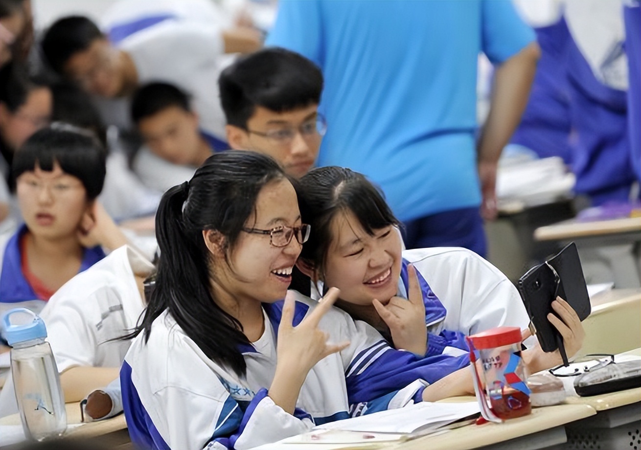 2022被称为“高考最难年”，三个变化要注意，部分学生考本科难了