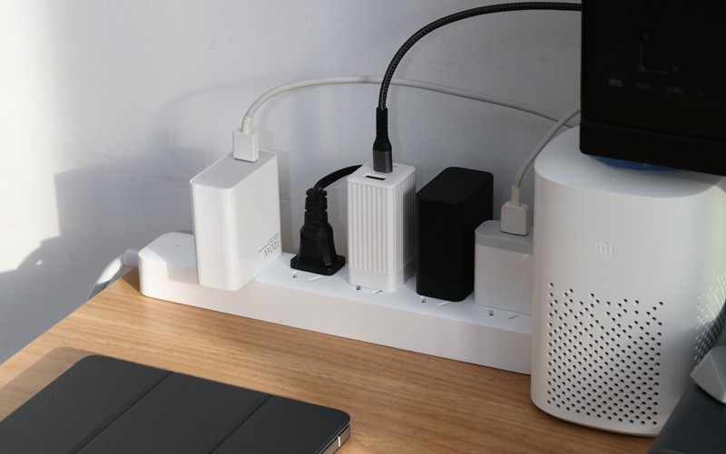 小米智能插線板2新品發(fā)布，支持遠程開關與電量統(tǒng)計，電腦桌必備