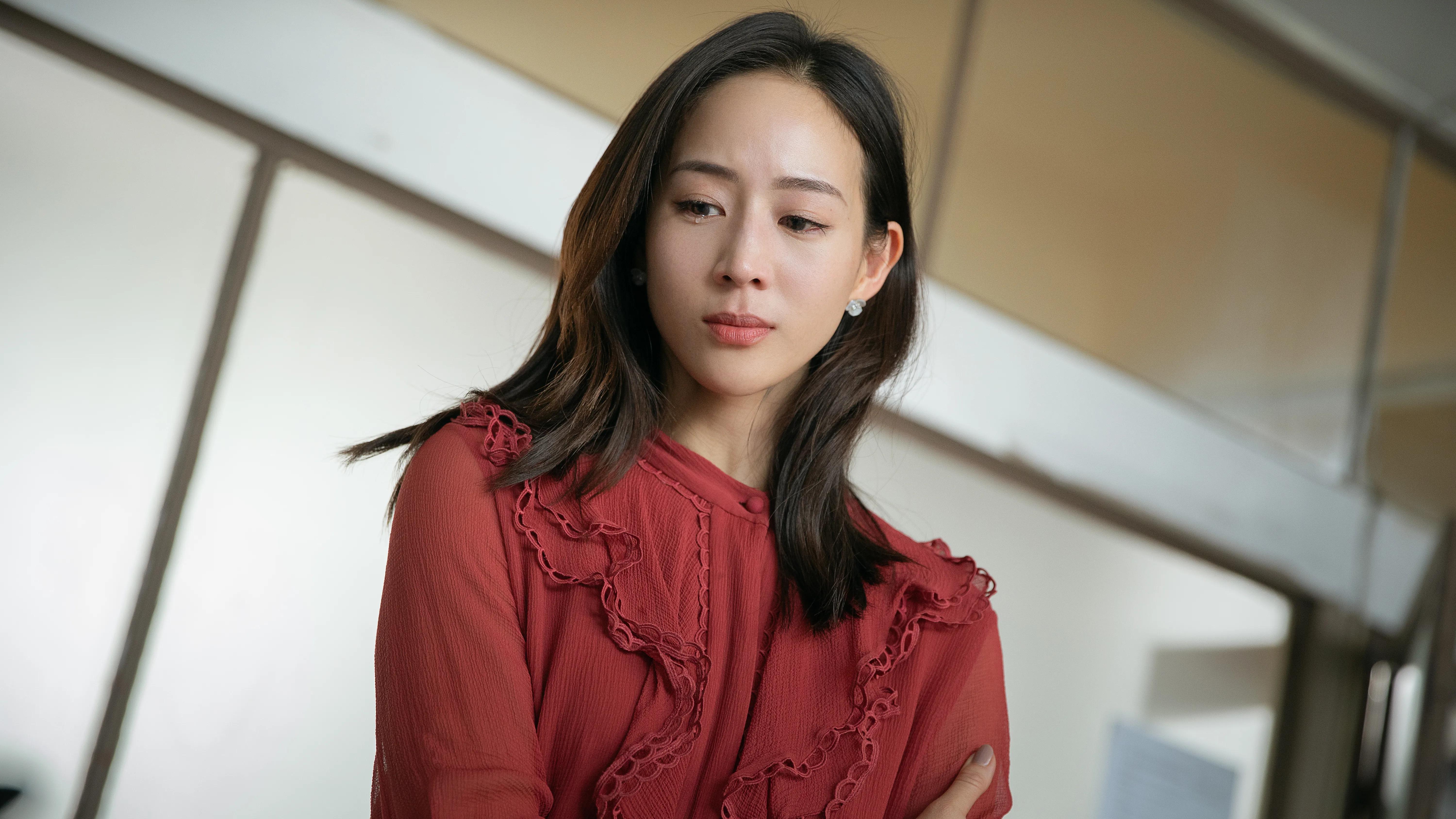 《唐人街探案》张钧甯lvy玫瑰红长裙高清原图