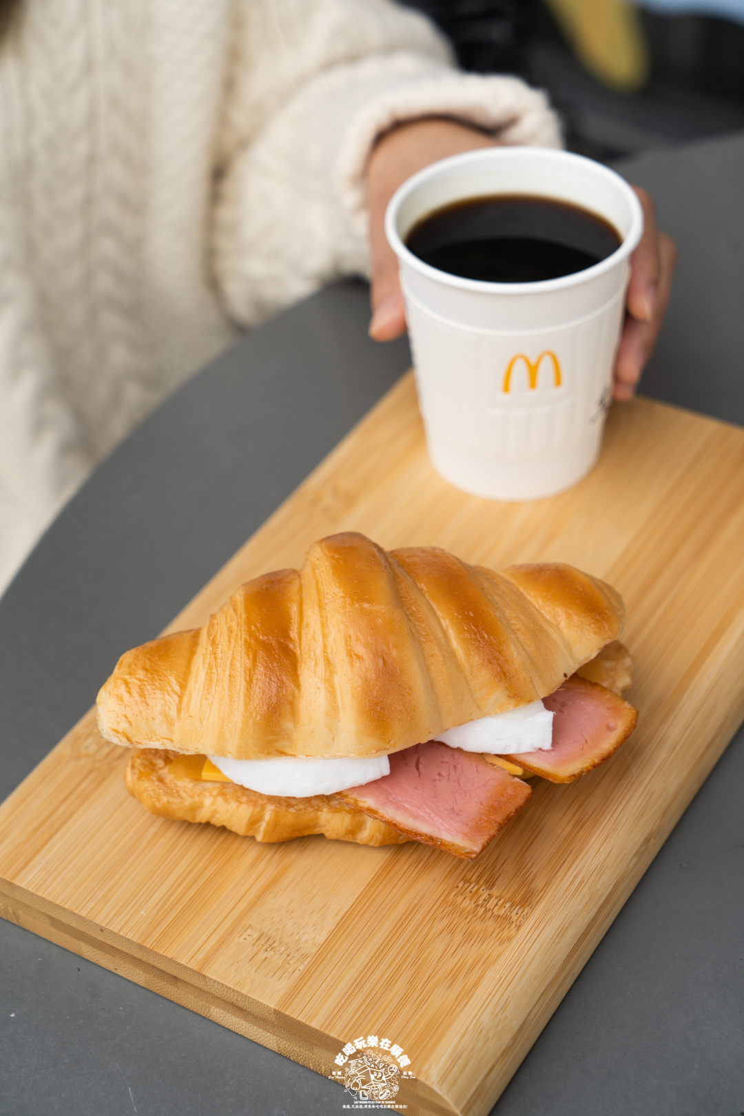 麦当劳早餐几点结束麦当劳年终狂欢来啦板烧鸡腿堡5元半价双人桶薅足