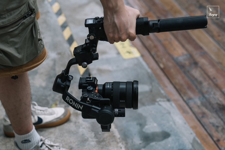 DJI RS3 体验：变强了？变得更好用了