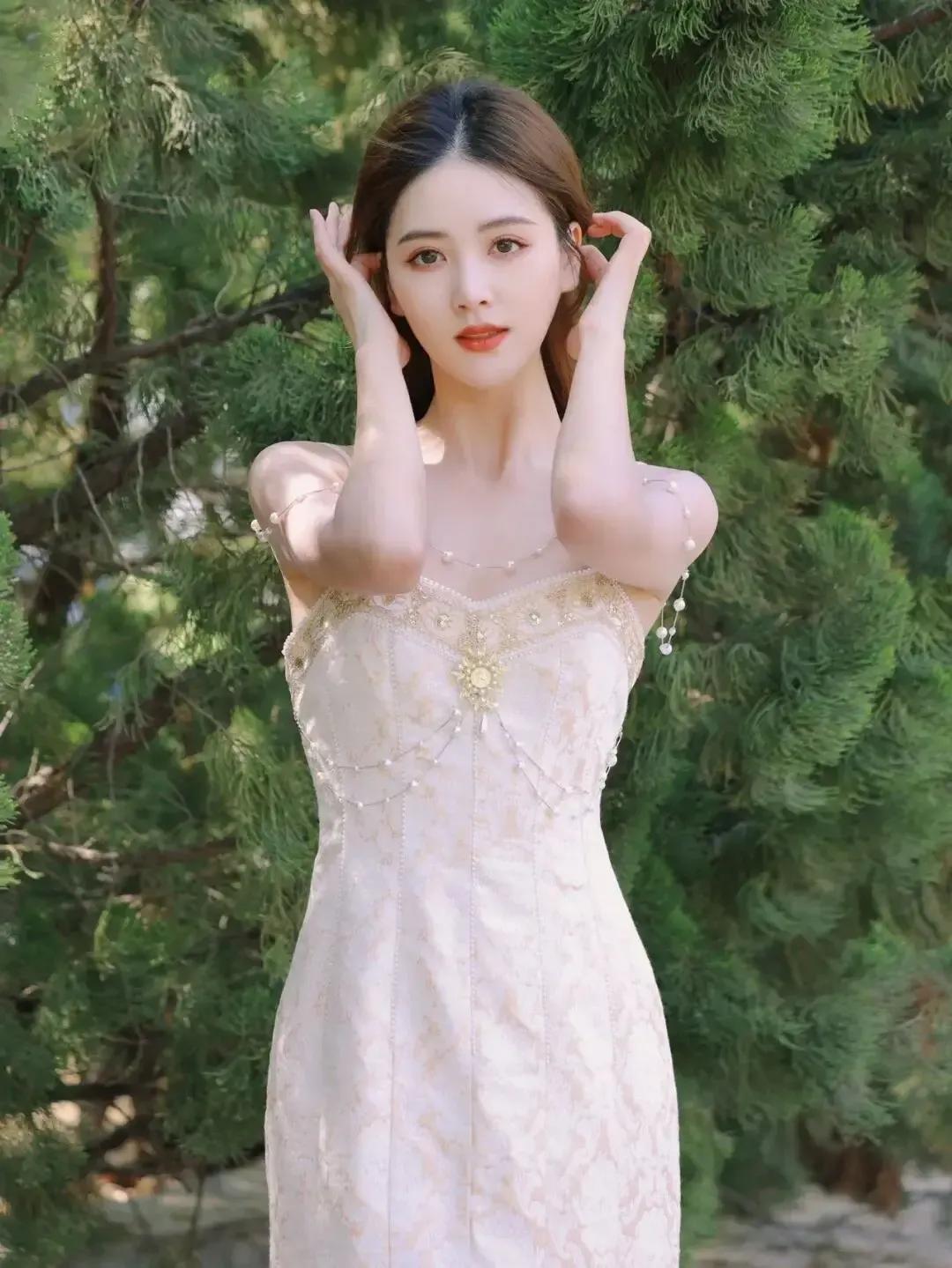 最美主持人李丹儿