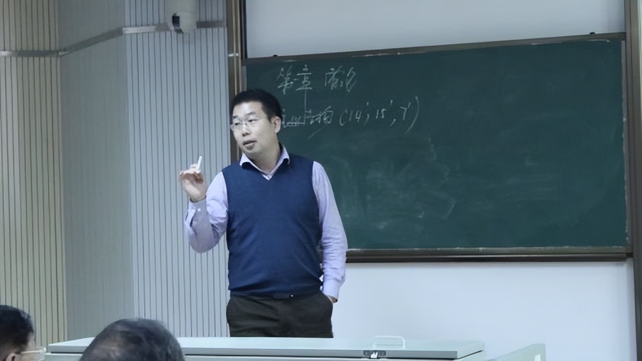 教师和医生有“天壤之别”，学生选择要谨慎，别不小心“掉坑里”