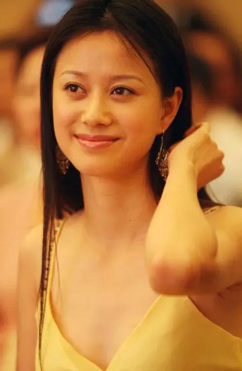 倪虹洁，15张精美的照片