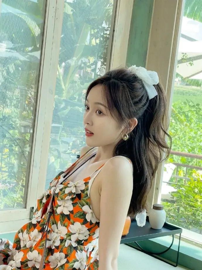 吴宣仪今日的私服解析，叙写清新凉爽的夏季日常！​​​