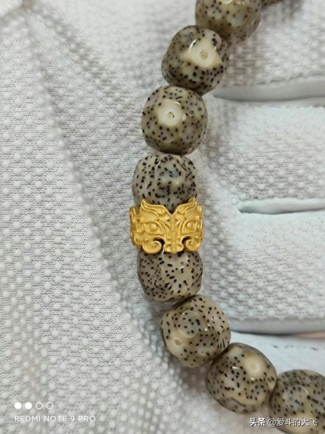 文玩手串配飾里的新寵，卡扣配飾您見過嗎？