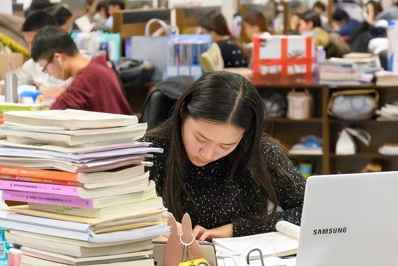 模拟成绩与高考成绩，彼此间究竟有多大差距？看班主任怎么说