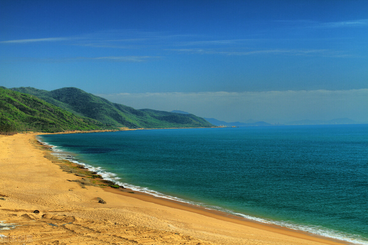 漂亮的大海高清图片大全。海边唯美风景。蓝天大海风光，美丽治愈