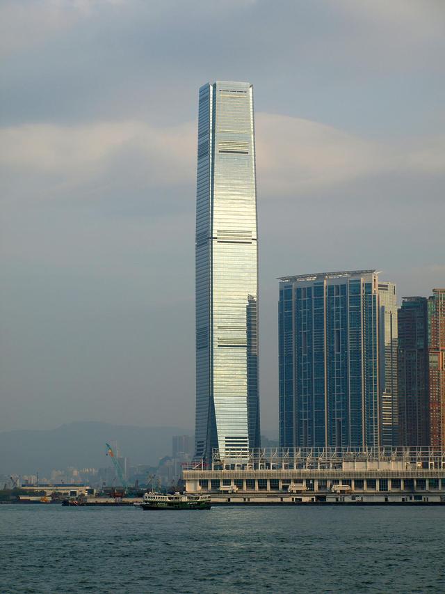 2021年全球最高的二十栋摩天大楼，11栋位于中国