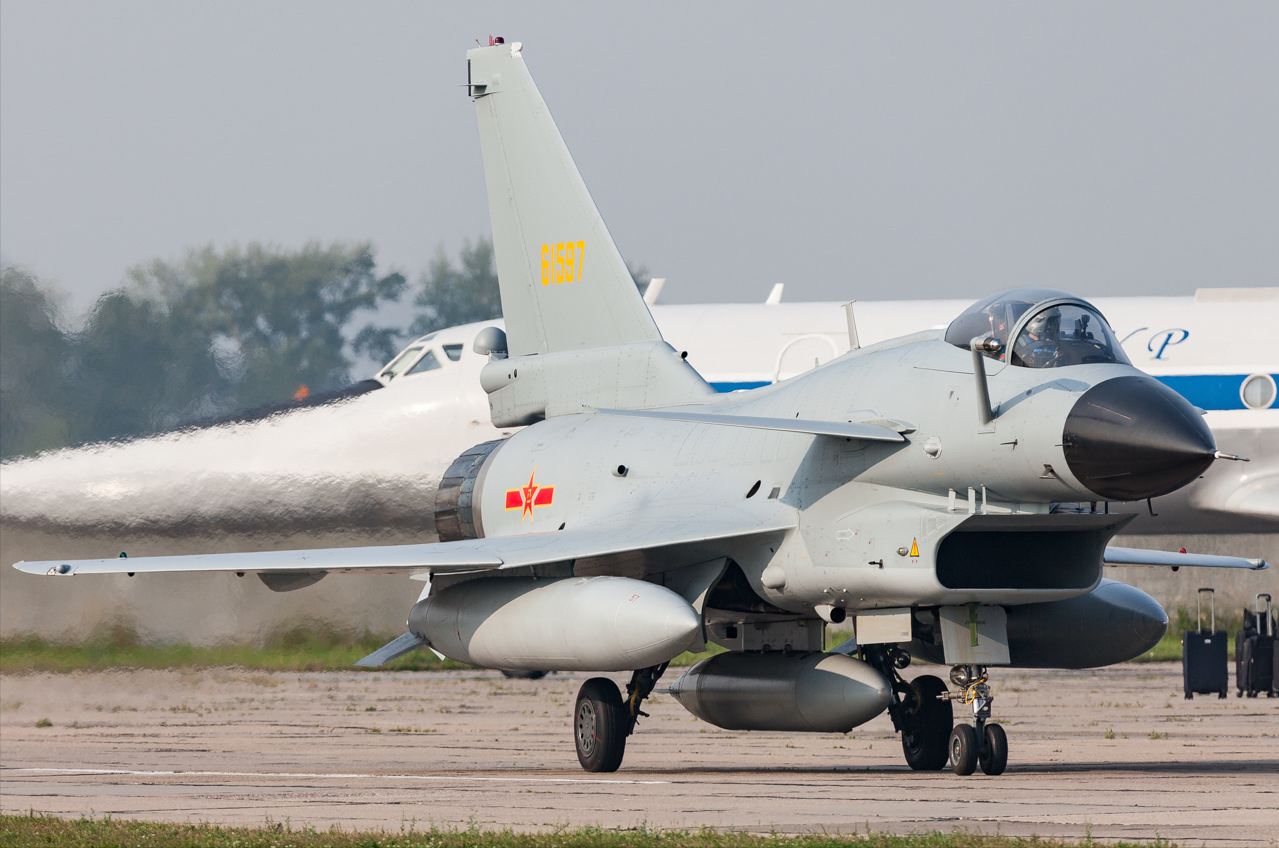 �й��վ������Ǿ�������������F16�ͻ�Ӱ��������10���Ժ�ճ���