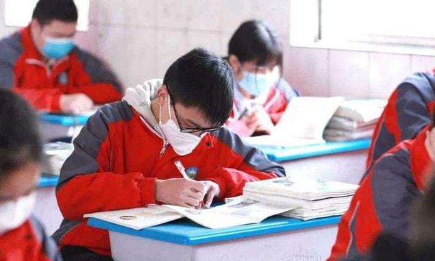 民办学校招生迎来“变化”，有钱人想进私立也困难，家长坐不住了