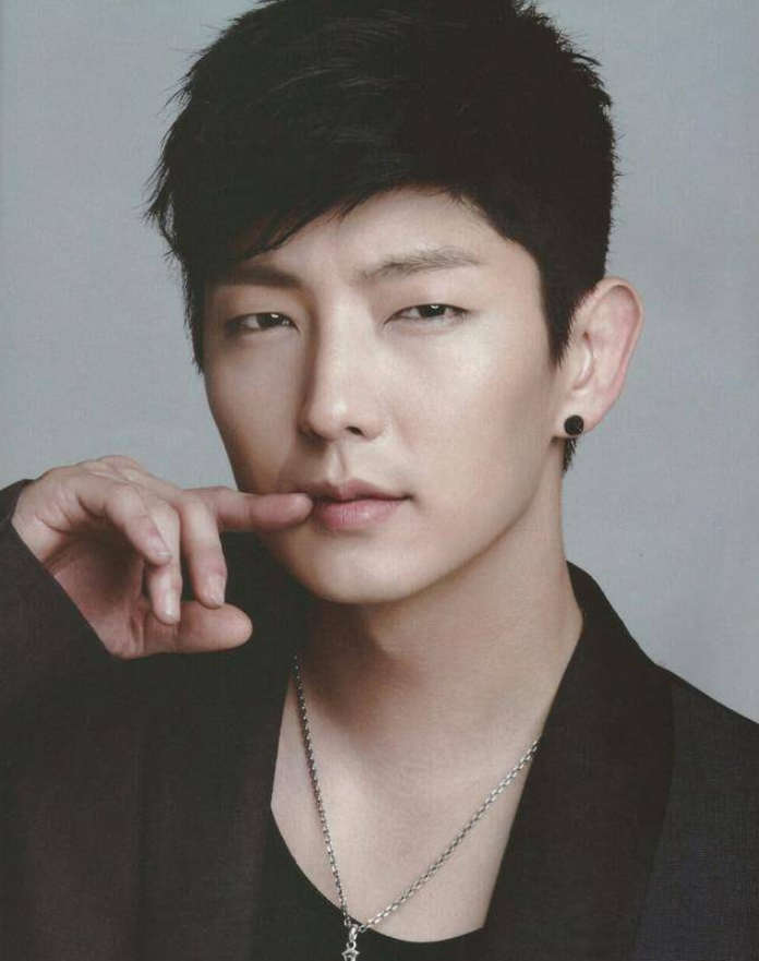 李侑菲：统一亚洲男人审美，父亲是韩国的富商，妹妹男友是李昇基