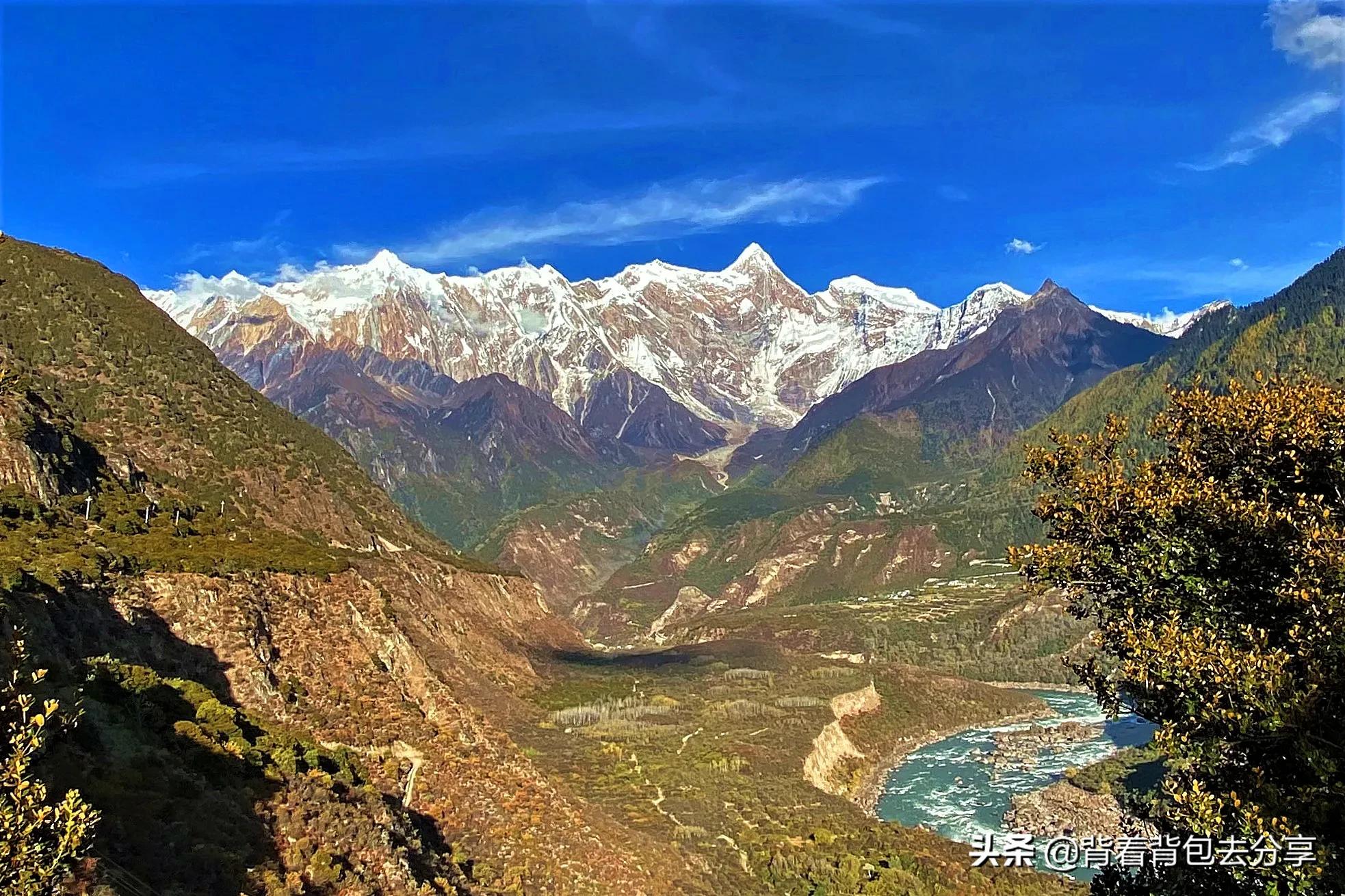 世界十大山峰(中国最美的十大山峰，美得令人窒息，胜似人间仙境，你打卡过几座)