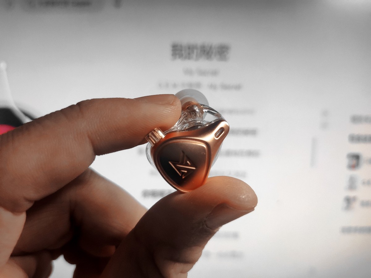 高性价比HIFI耳机最强黑马-KZ-ZEXpro静电耳机（联名款）体验评测