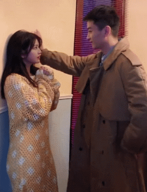 婚后天天被劝分，新年秀恩爱遭质疑，陈晓陈妍希的感情真是塑料？