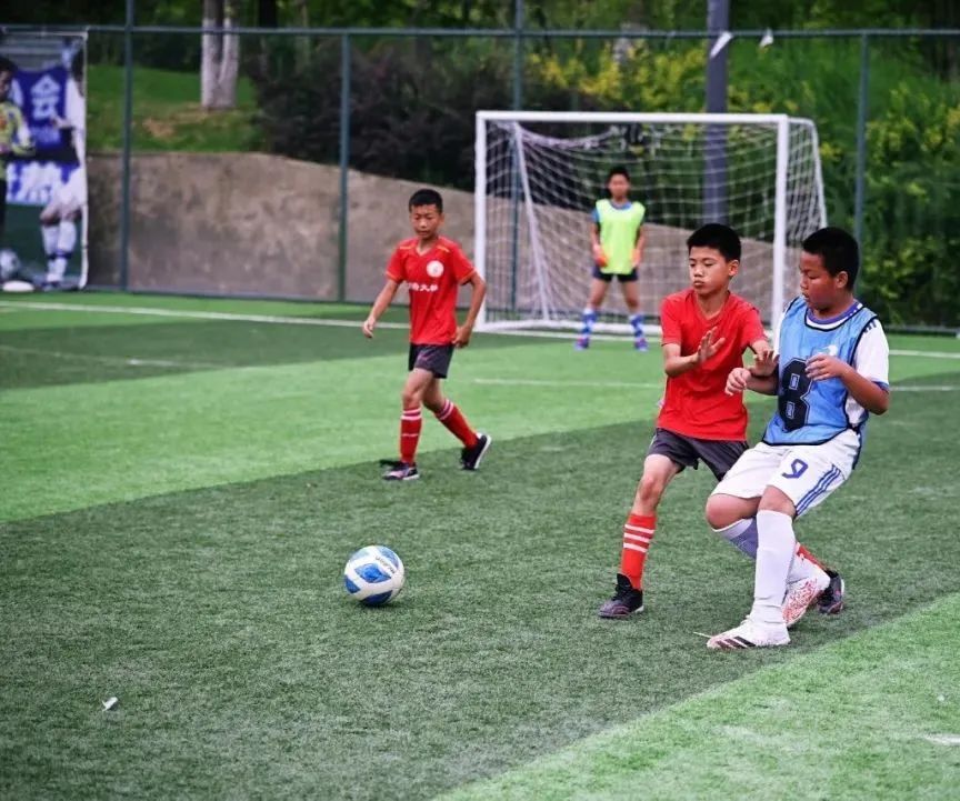 大林小学参加2022年第二届“天府杯”校园足球总决赛取得优异成绩