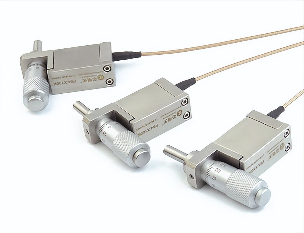 芯明天压电宏微复合运动平台 - 毫米行程、纳米精度