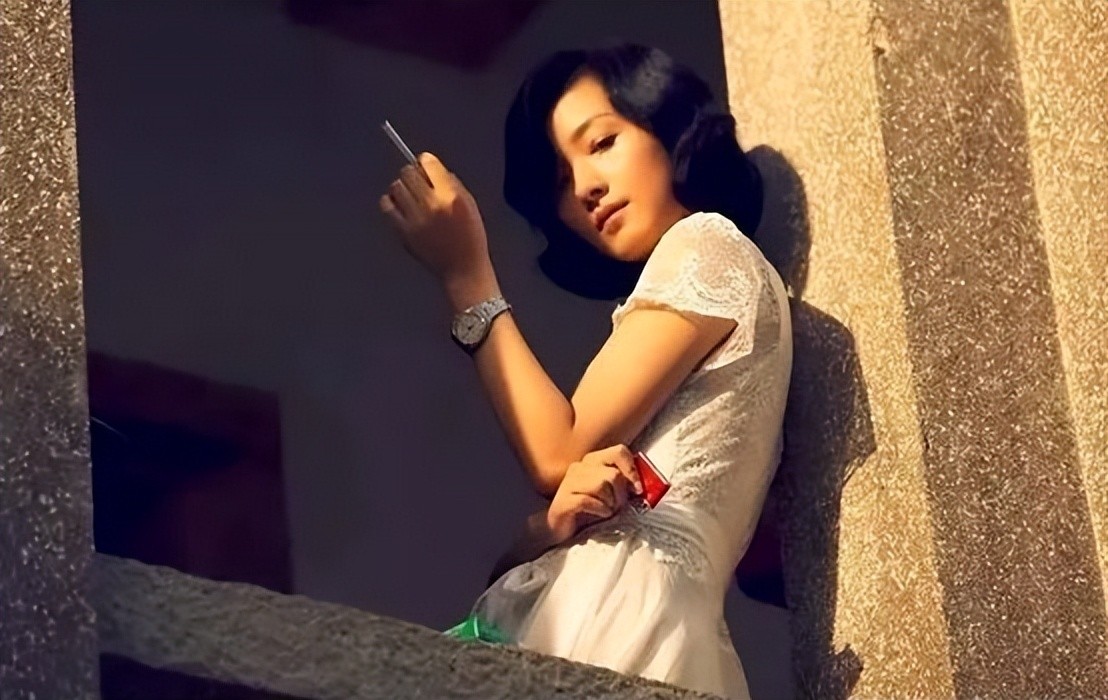 万茜为何突然不"红"了?看她干过的那些事,就一点都不奇怪了