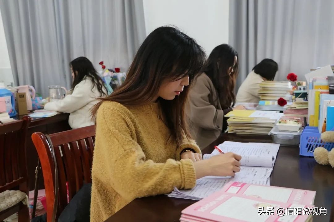 信阳市羊山外国语小学东校区:葵园女神节(图34)