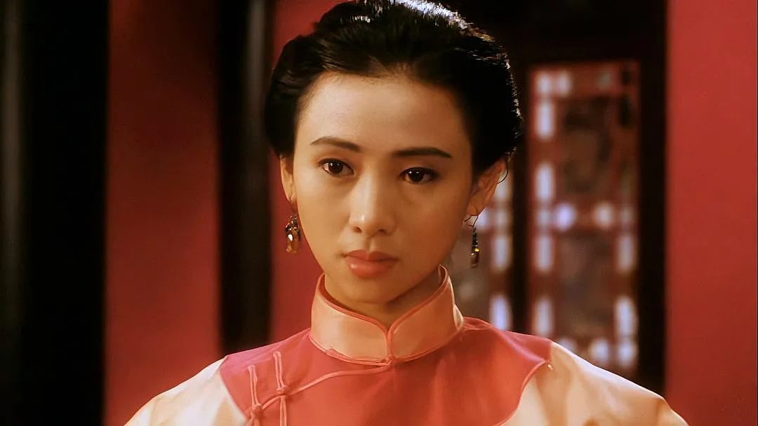 貌美如花,又有名气,明明可以靠自己,却偏偏要嫁豪门,结果毁了