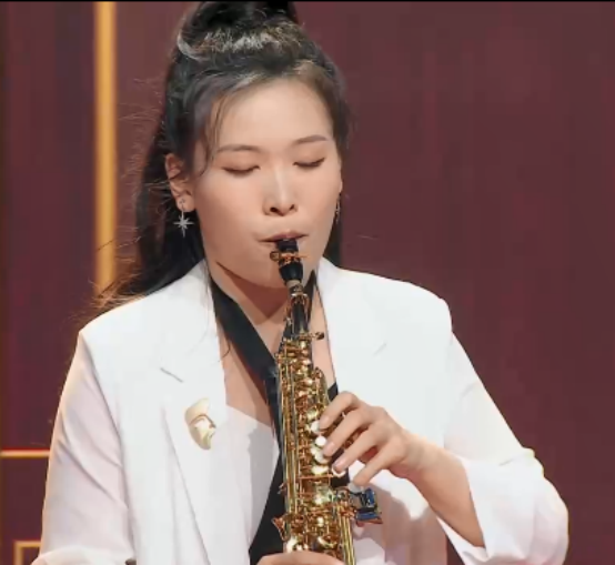 新改版的《星光大道》2022年7月第一期开始了怎么开场主持人换了