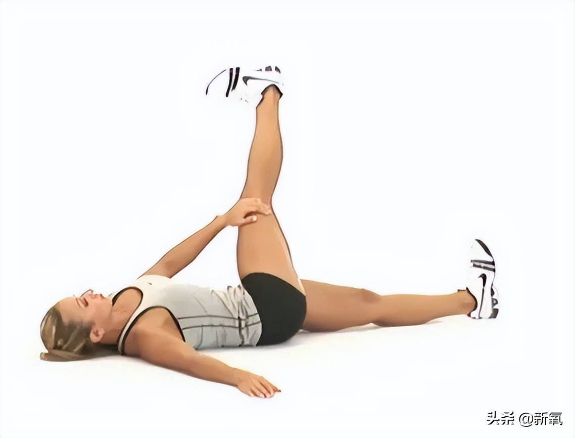 虽然确实靠脸力压过天仙，但这次的造型真是尬穿地心吧…