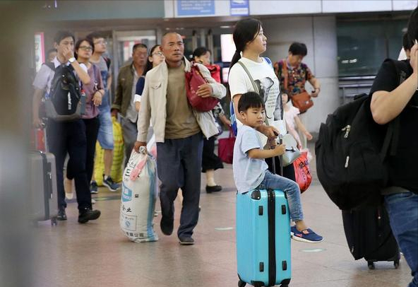 放假喽！广东教育厅明确中小学寒假时间，此外多所高校也确定