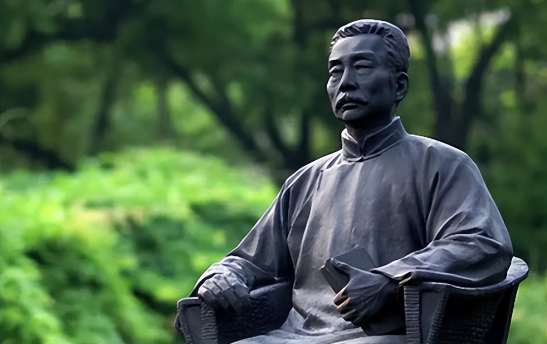 4个字写错3个？厦门大学牌匾上的“错误”太明显，却很有深意