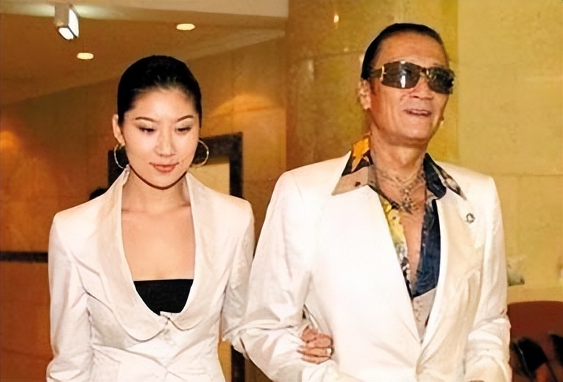 跟了谢贤12年都没结果，最后拿千万分手费的Coco，如今去哪了