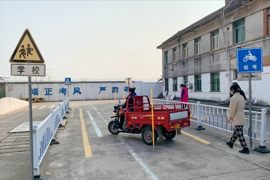 电动车 驾照,小牛电动车 驾照