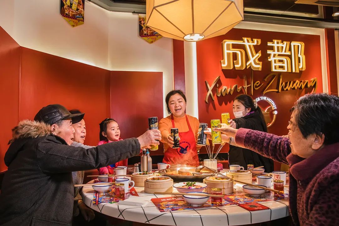 賢合莊跨界康師傅冰紅茶，后疫情下餐飲營(yíng)銷(xiāo)新玩法｜案例
