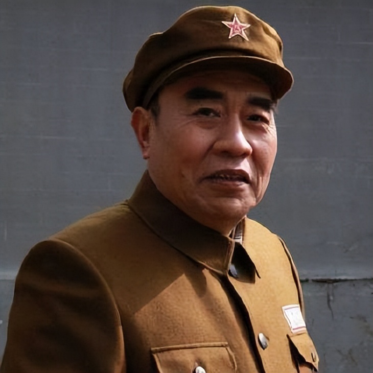 同样是演彭德怀，把董勇、宗利群、丁笑宜放在一起，差别就出来了