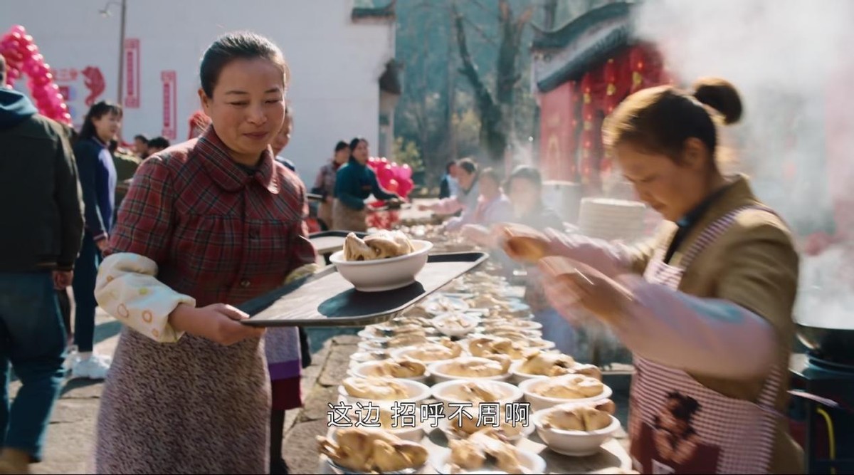 用“放大镜”看《幸福到万家》，被抠到的细节震撼了，比剧情还绝