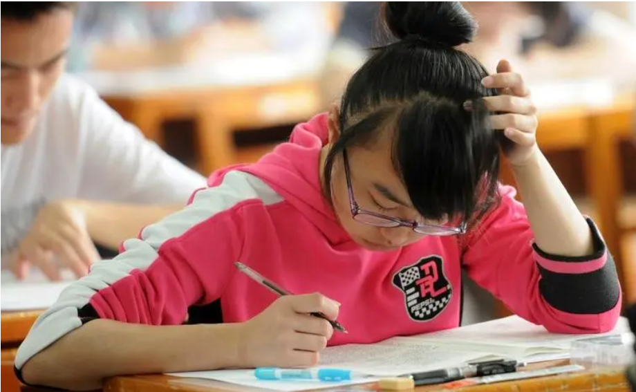 2022有可能是最难“高考年”，报考难度增加，考生和家长需要重视