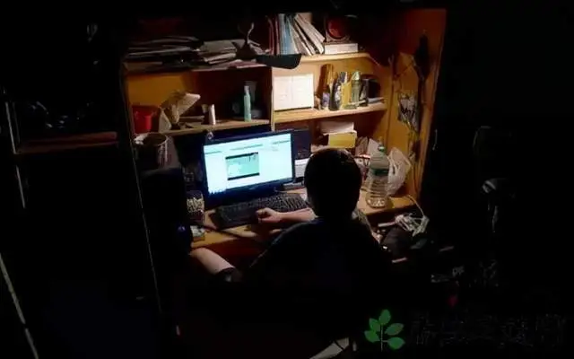 那个10岁参加高考，16岁读博，强迫父母在北京买房的男孩现状如何