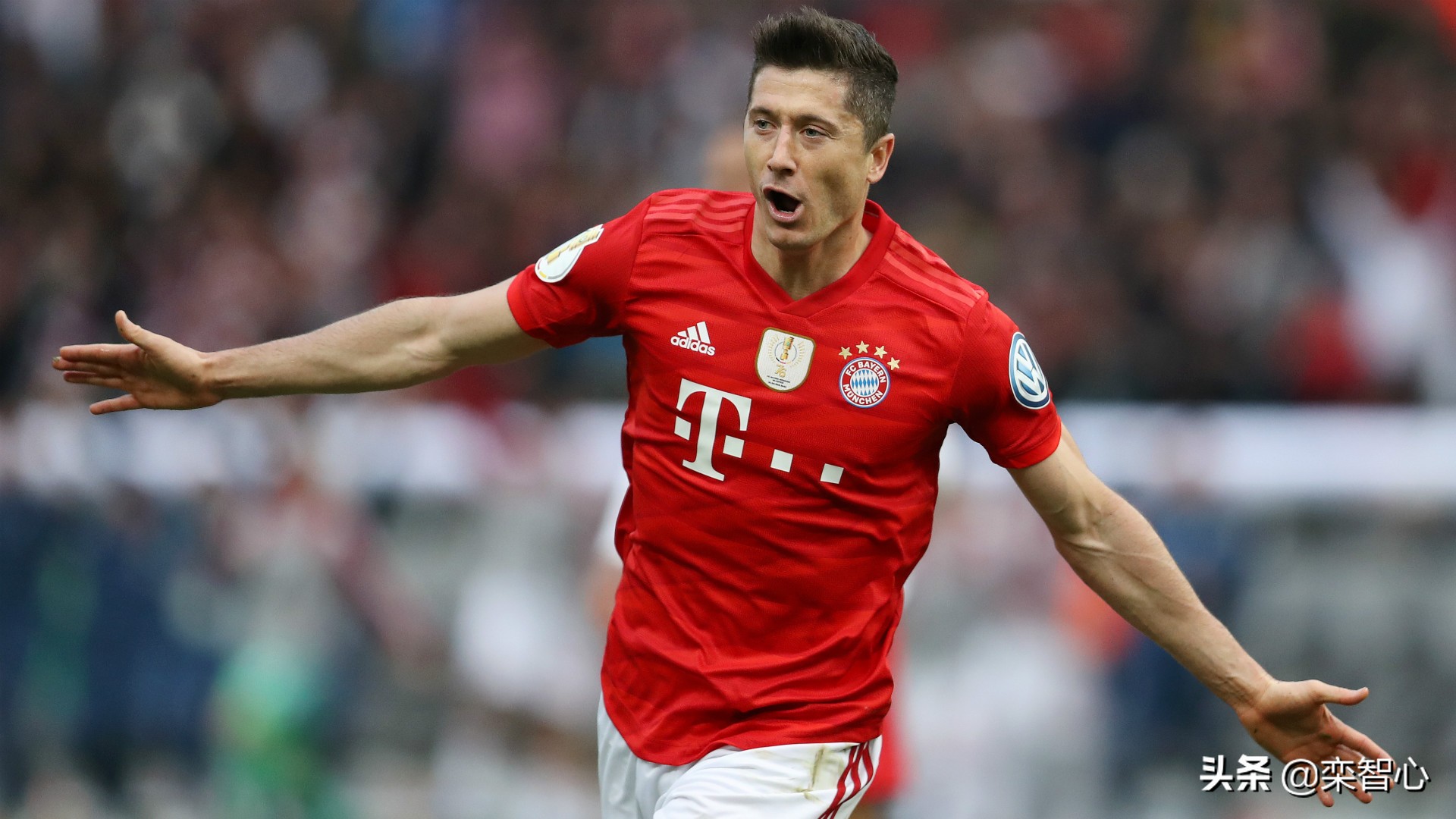 除了拜仁以6战全胜的成绩进入淘汰赛之外,莱比锡和多特蒙德获得小组第