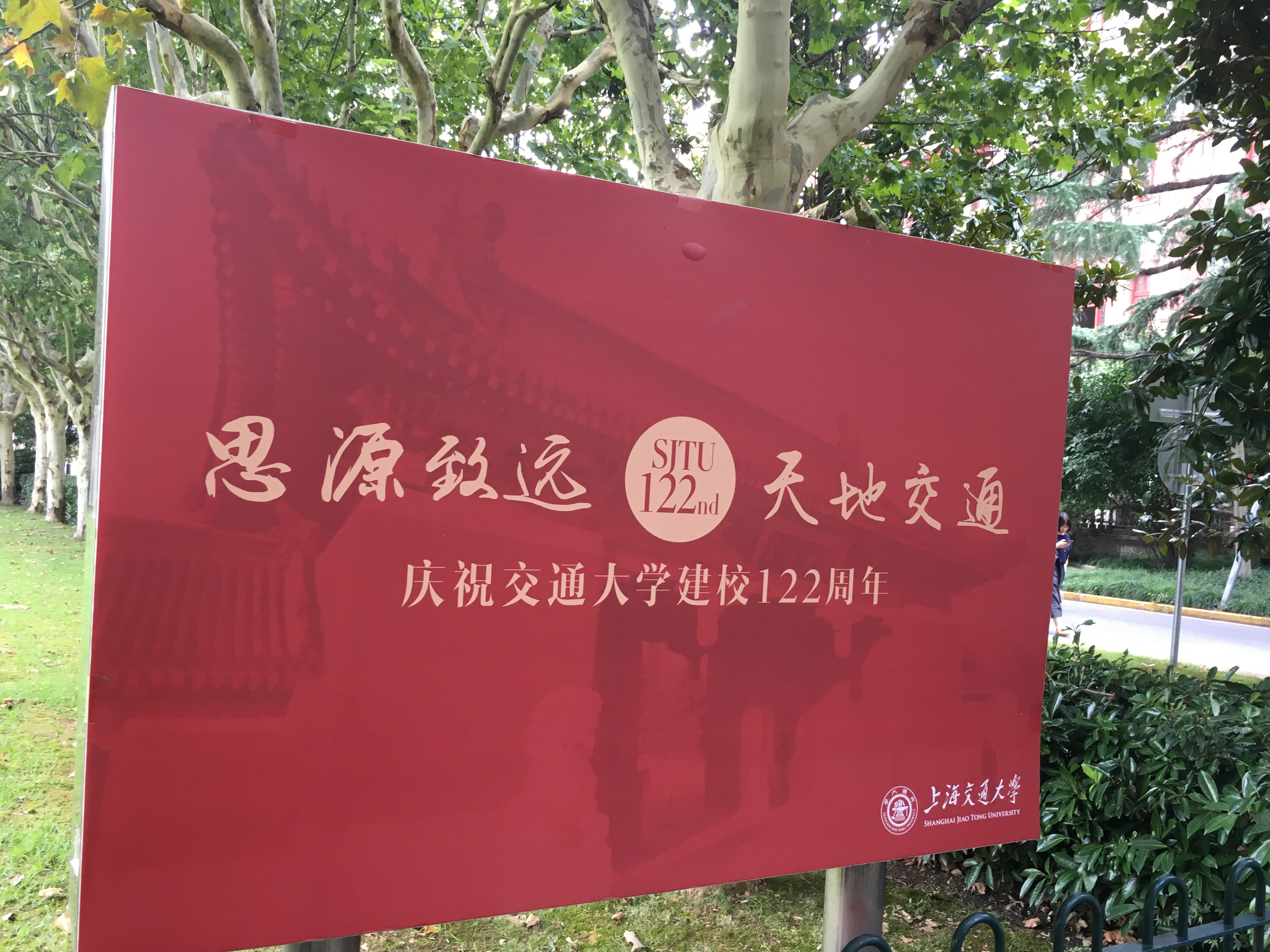 亲戚孩子考上985没请客，我考上高职家里摆40桌，亲戚：也好意思