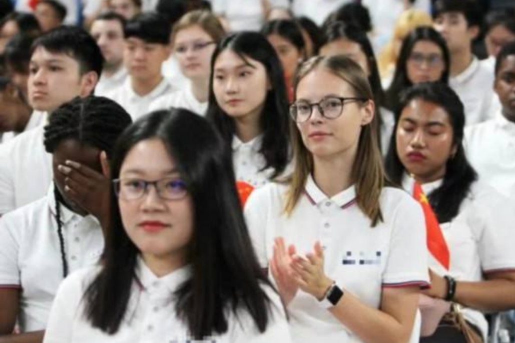 留学生在华待遇惹争议，入学门槛低奖学金还相当高，国内学生不满